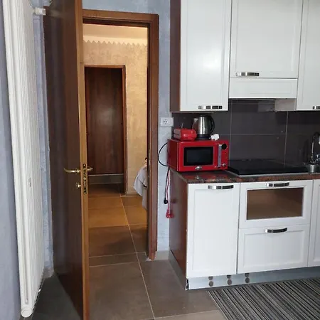 Stunning 3-bed House In Degli Ezzelini *